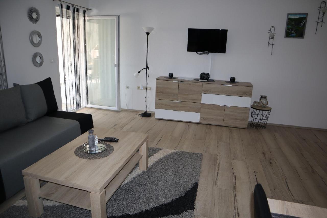 Apartmani Sanja Vir Eksteriør billede